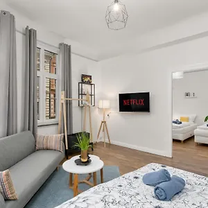 Homey - Im Viertel Mit Parkplatz Appartement